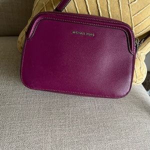 Michael Kors leather shoulder bag